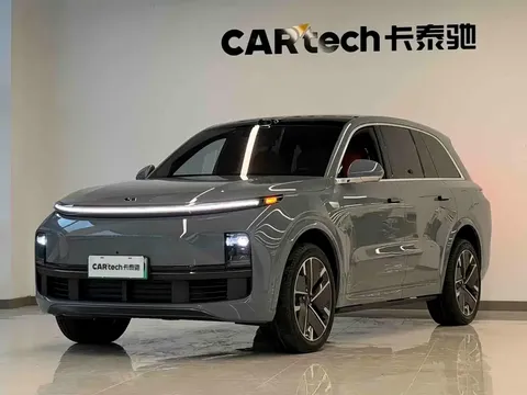 2025 Li Auto L8