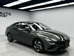 2023 Hyundai Elantra 1.5L CVT TOP Flagship — фото 3