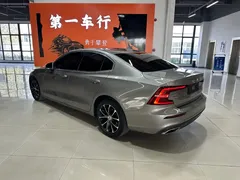 2021 Volvo S60 T4 Luxury — фото 4