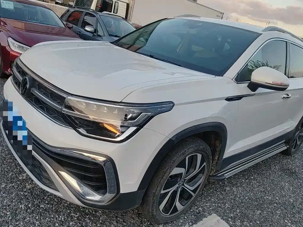 2023 Volkswagen Tharu 300TSI 2WD