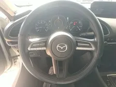 2022 Mazda 3 2.0L AT, белый — фото 11