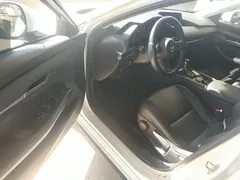 2022 Mazda 3 2.0L AT, белый — фото 16