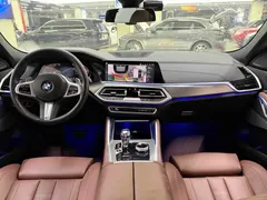 2022 BMW X6, чёрный — фото 10