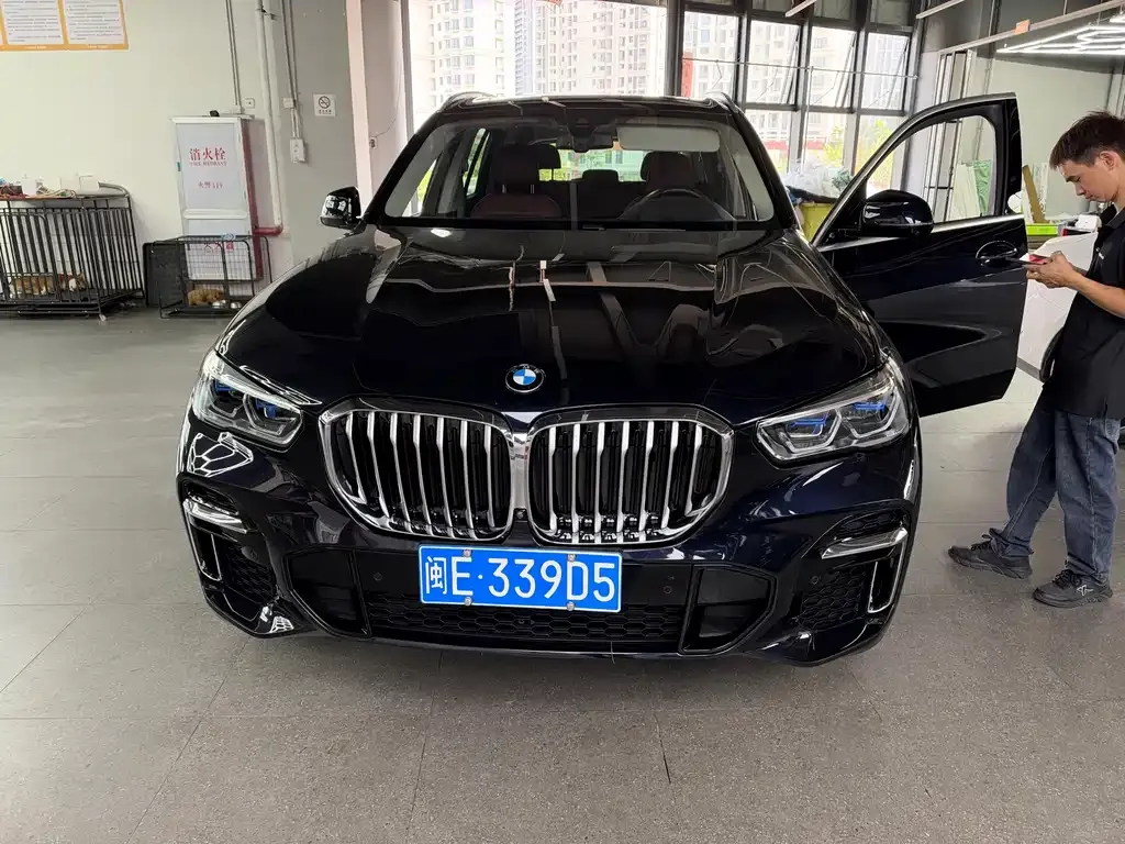 2022 BMW X5 30Li Premium M Sport Package