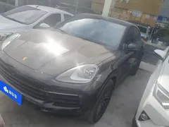 2022 Porsche Cayenne 3.0T Platinum, чёрный — фото 1
