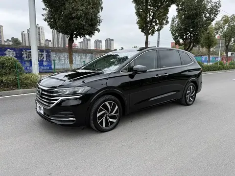 2022 Volkswagen Viloran 380TSI Premium