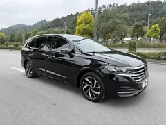 2022 Volkswagen Viloran 380TSI Premium, чёрный — фото 3