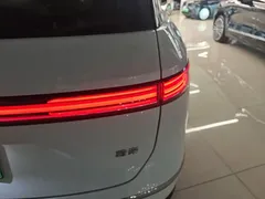 2026 Nio ES8 6-seat Executive Luxury, белый — фото 8