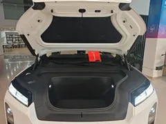 2026 Nio ES8 6-seat Executive Luxury, белый — фото 20