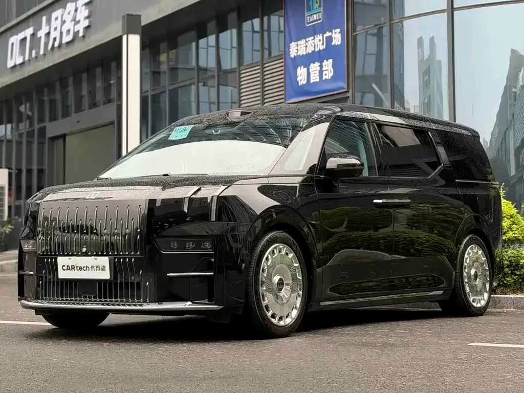 2024 Zeekr 009
