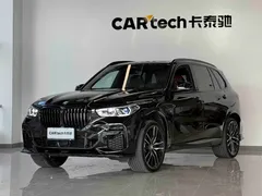 2022 BMW X5 40Li Premium M Sport Package, чёрный — фото 1