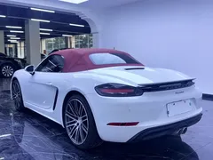 2020 Porsche 718 Boxster 2.0T, белый — фото 14