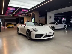 2022 Porsche 911 Carrera 4S Cabriolet 3.0T, белый — фото 3