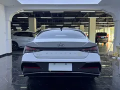 2023 Hyundai Elantra 1.5L CVT GLX Elite, белый — фото 12