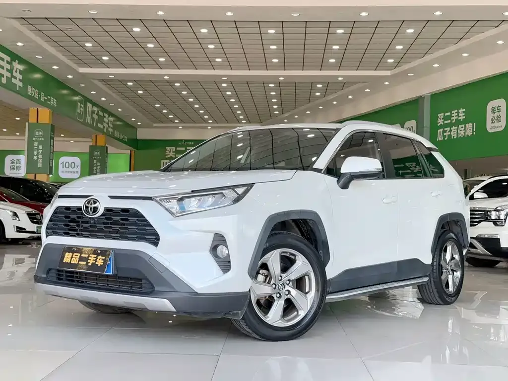 2022 Toyota RAV4 2.0L CVT 2WD Fashion Plus