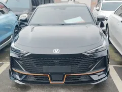 2023 Changan UNI-V 1.5T Sport, чёрный — фото 2