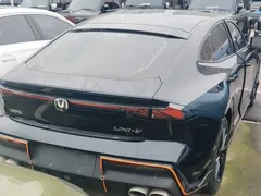 2023 Changan UNI-V 1.5T Sport, чёрный — фото 11