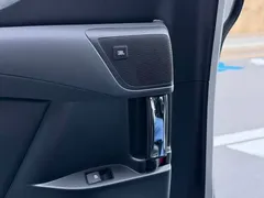 2021 Toyota Vellfire 2.5L Hybrid HV Luxury, белый — фото 12