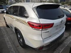 2021 Toyota Highlander 2.0T 4WD Premium 7, белый — фото 2