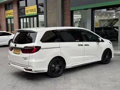 2022 Honda Odyssey 2.0L e:HEV, белый — фото 7