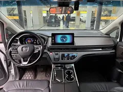 2022 Honda Odyssey 2.0L e:HEV, белый — фото 11