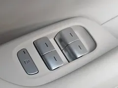 2026 Xiaomi YU7 4WD GT — фото 14