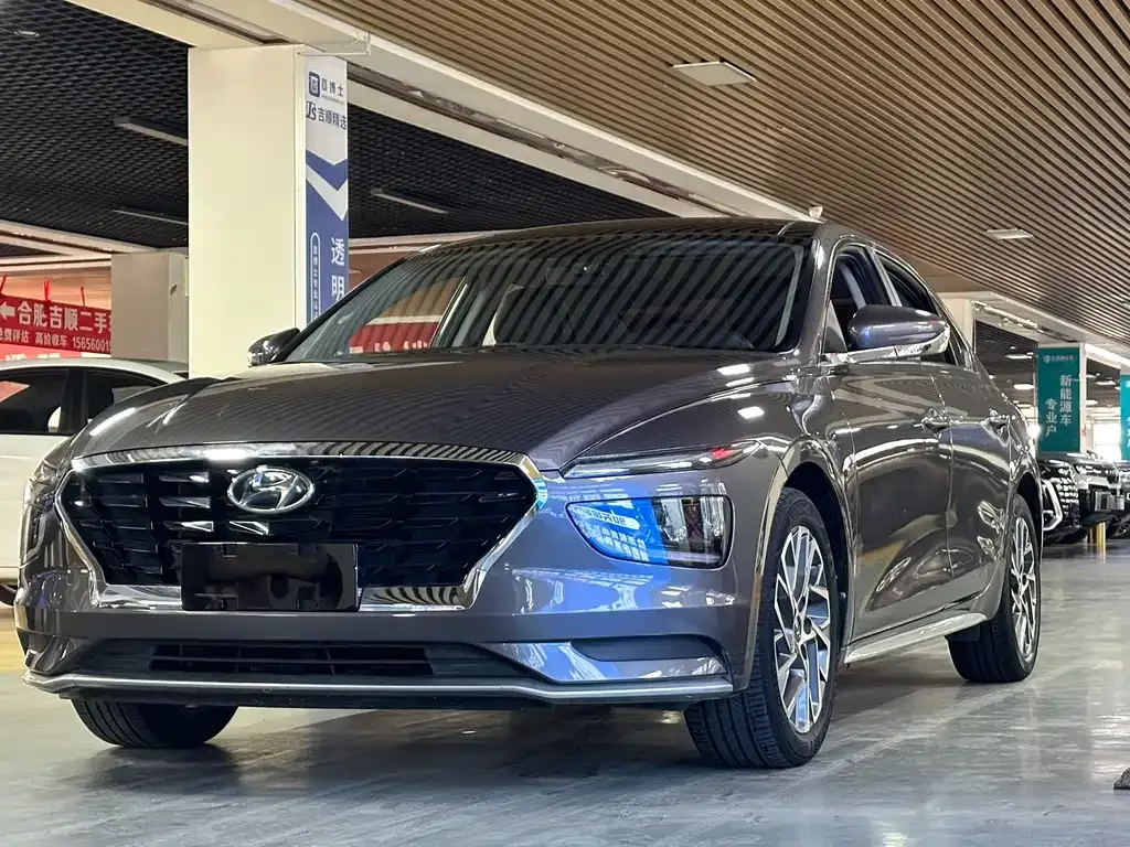 2021 Hyundai Mistra 1.8L CVT GLX Elite
