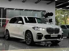 2022 BMW X5 30Li Premium M Sport Package, белый — фото 2