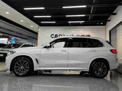 2022 BMW X5 30Li Premium M Sport Package, белый — фото 3