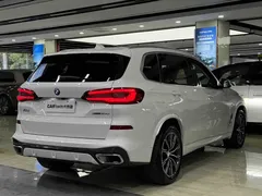 2022 BMW X5 30Li Premium M Sport Package, белый — фото 4