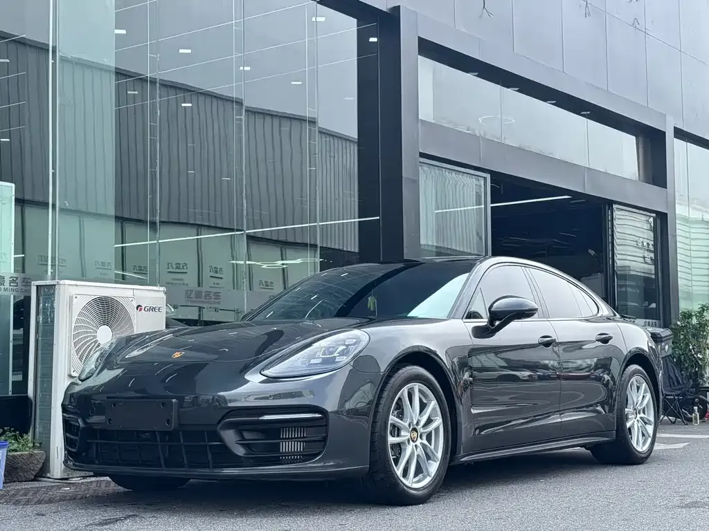 2023 Porsche Panamera 2.9T