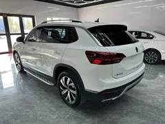 2022 Volkswagen Tayron 280TSI 2WD Luxury, белый — фото 4