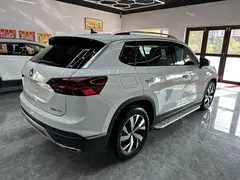 2022 Volkswagen Tayron 280TSI 2WD Luxury, белый — фото 5