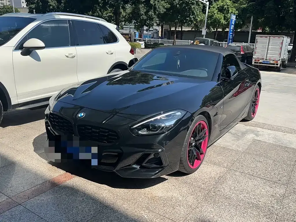2023 BMW Z4 sDrive25i M Sport Night Package