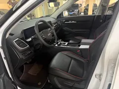 2023 Kia Seltos 1.5L CVT Premium, белый — фото 12