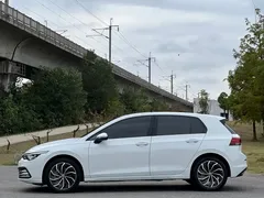 2021 Volkswagen Golf 280TSI DSG Pro, белый — фото 4