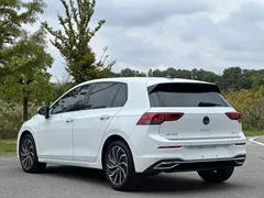 2021 Volkswagen Golf 280TSI DSG Pro, белый — фото 7