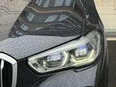2022 BMW X5 30Li Premium M Sport Package, чёрный — фото 3