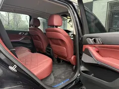 2022 BMW X5 30Li Premium M Sport Package, чёрный — фото 15