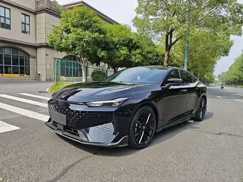 2024 Changan UNI-V 1.5T Premium Sport