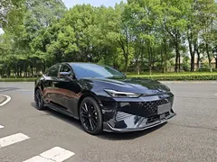 2024 Changan UNI-V 1.5T Premium Sport, синий — фото 3