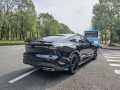 2024 Changan UNI-V 1.5T Premium Sport, синий — фото 12