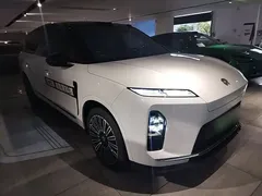 2026 Nio ES8 6-seat Executive Luxury, белый — фото 4