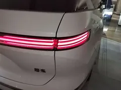 2026 Nio ES8 6-seat Executive Luxury, белый — фото 8