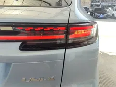 2021 Changan UNI-K 2.0T Premium, синий — фото 8