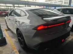 2022 Changan UNI-V 1.5T — фото 5