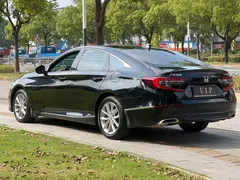 2022 Honda Accord 260TURBO Luxury, чёрный — фото 9