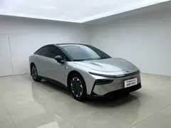 2024 Xpeng P7+ Long Range Max — фото 3