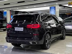 2022 BMW X5 40Li Premium M Sport Package, чёрный — фото 5