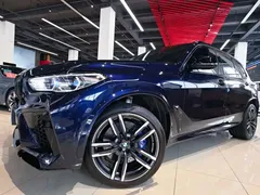 2022 BMW X5 M, синий — фото 12